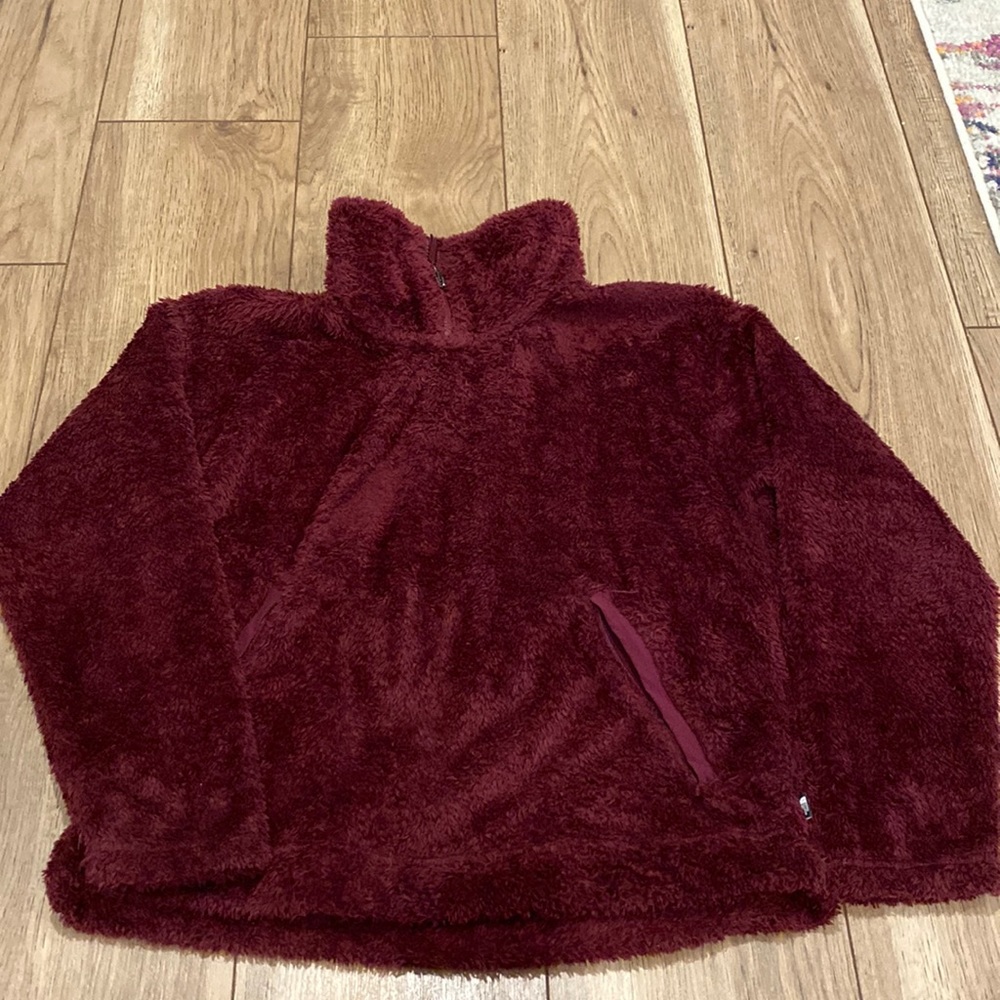 North Face Pullover Large - image 1